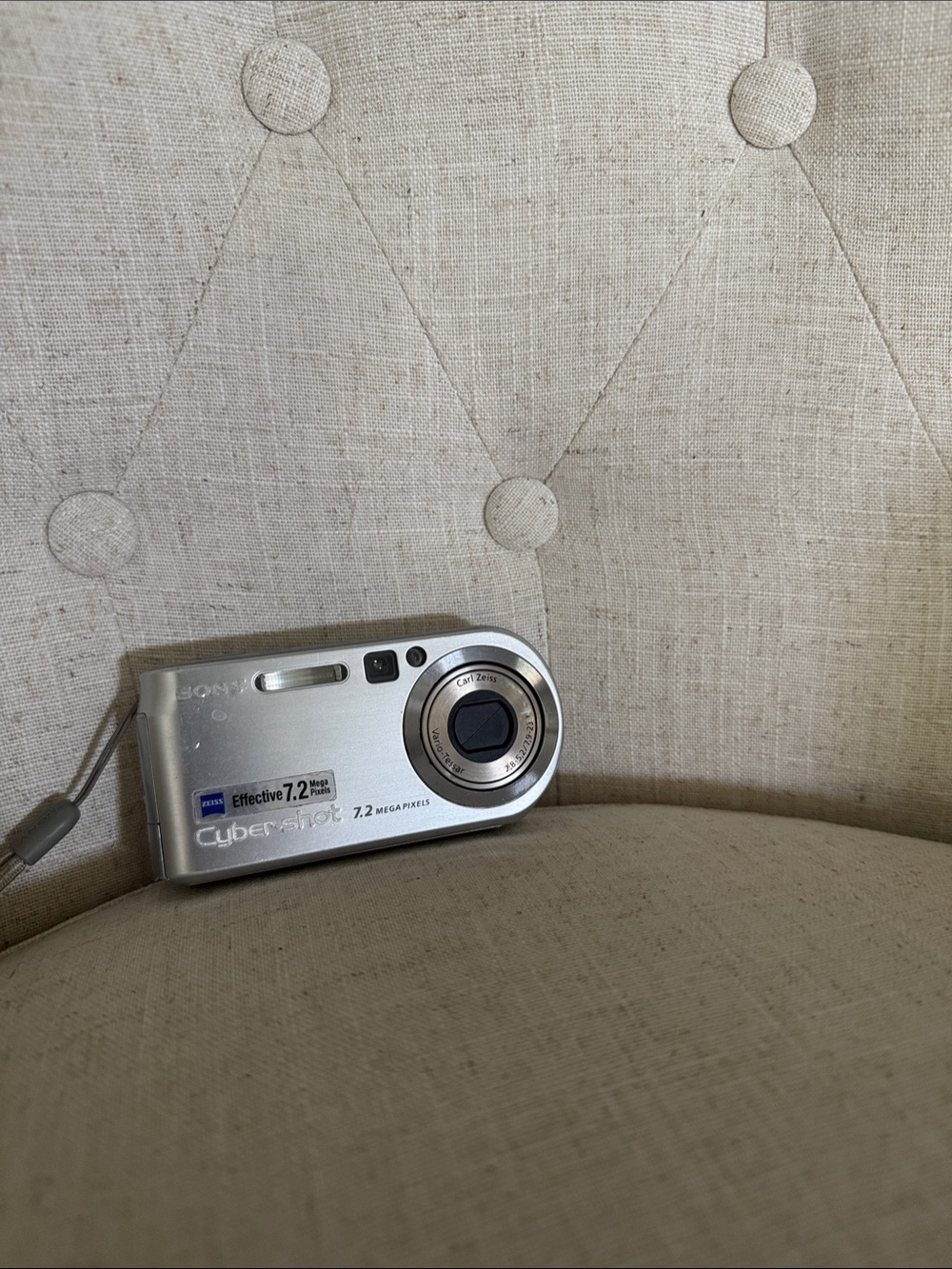 Sony Silver Cyber-shot Compact Digital Camera 7.2 megapixels